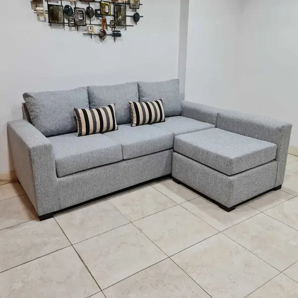 Sillón 3 cuerpos con camastro · Gris